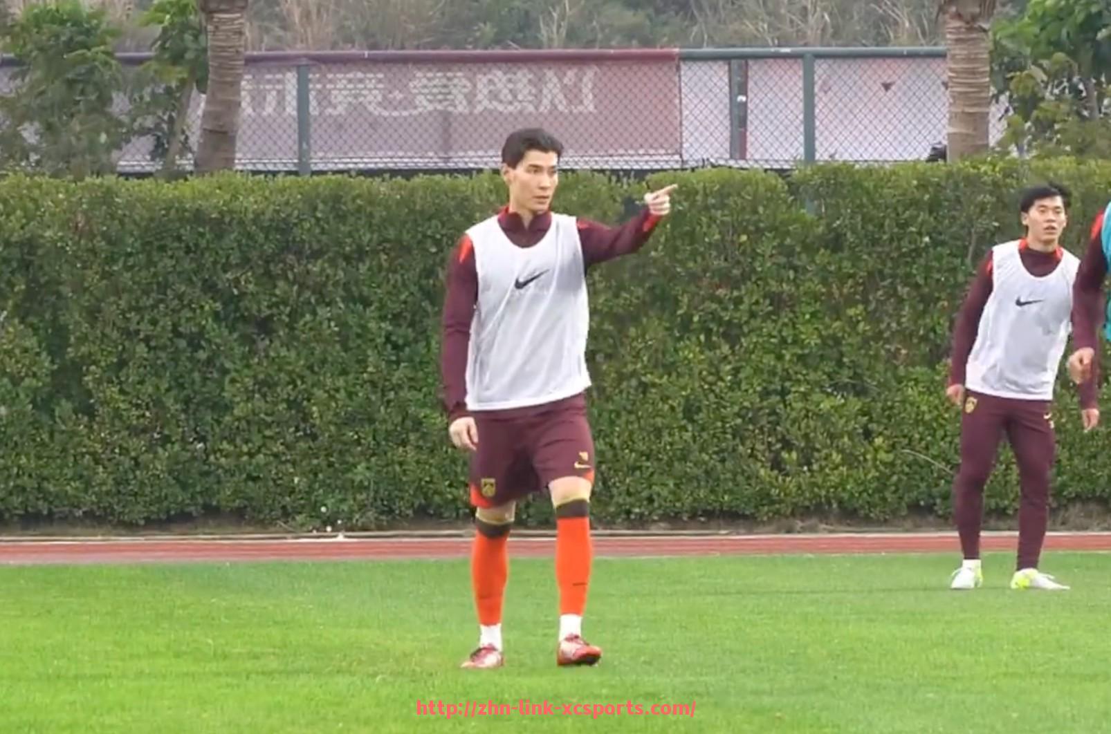 杏彩体育-法甲比赛亮点时刻回顾：赛季内最精彩场面与关键转折点分析